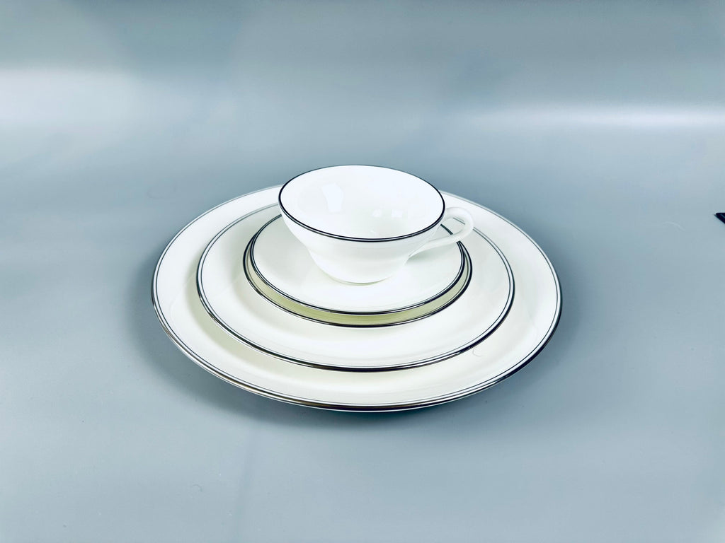 Wedgwood Doric Platinum Place Setting
