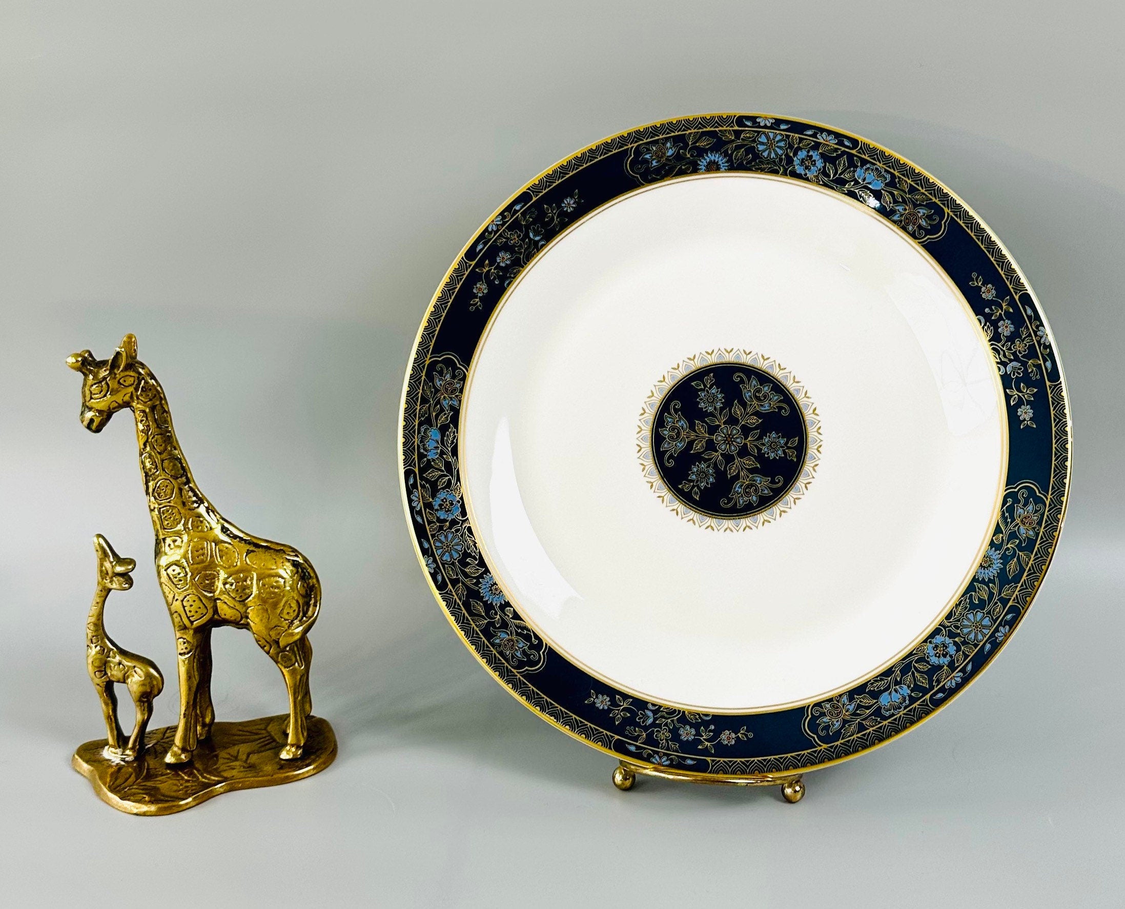 2 Royal Doulton Carlyle Dinner Plates