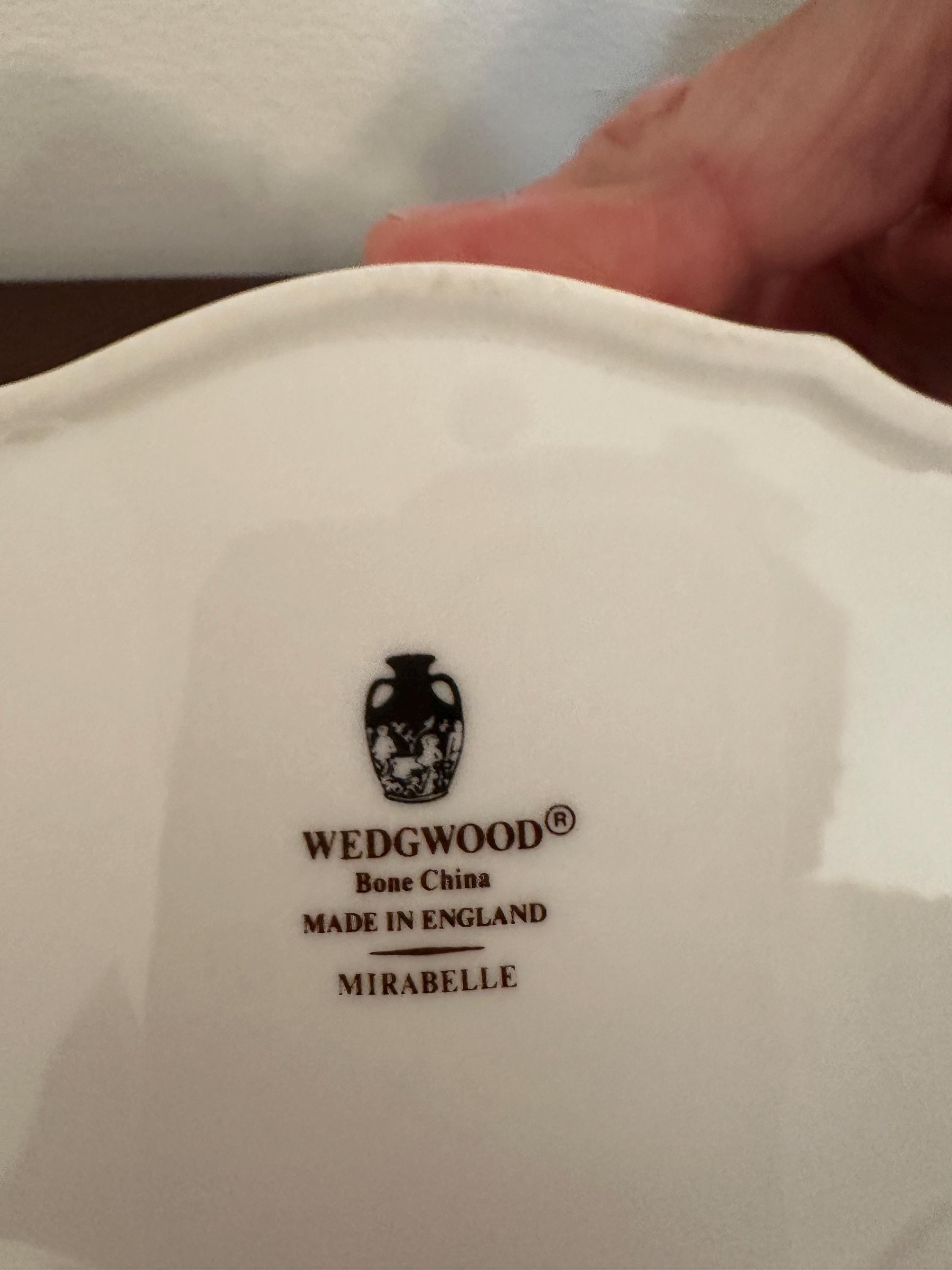 3 Nesting Pyrex Mixing Bowls