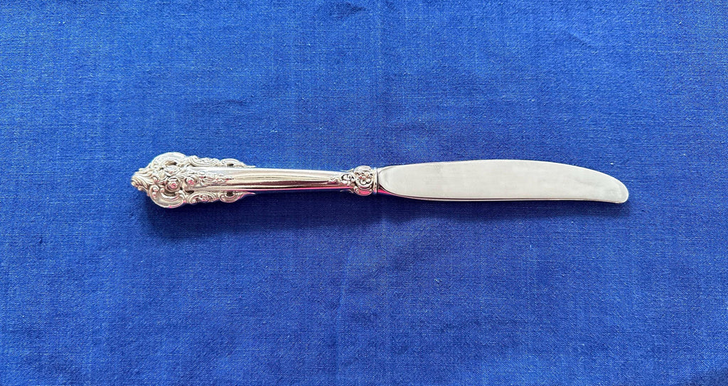 Wallace Grande Baroque Place Knife Sterling Handle