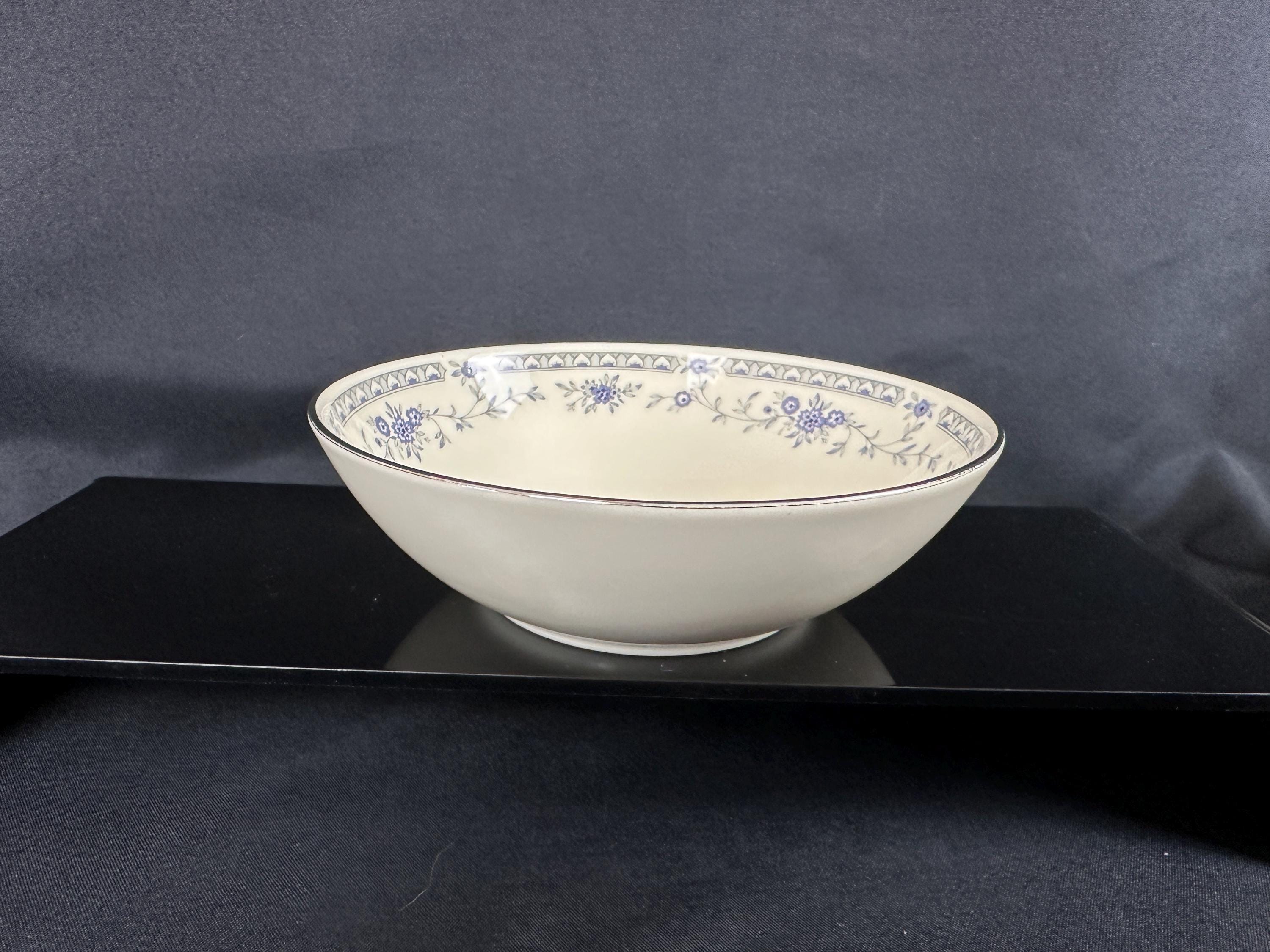 4 Minton Bellemeade Fruit/Dessert Bowls