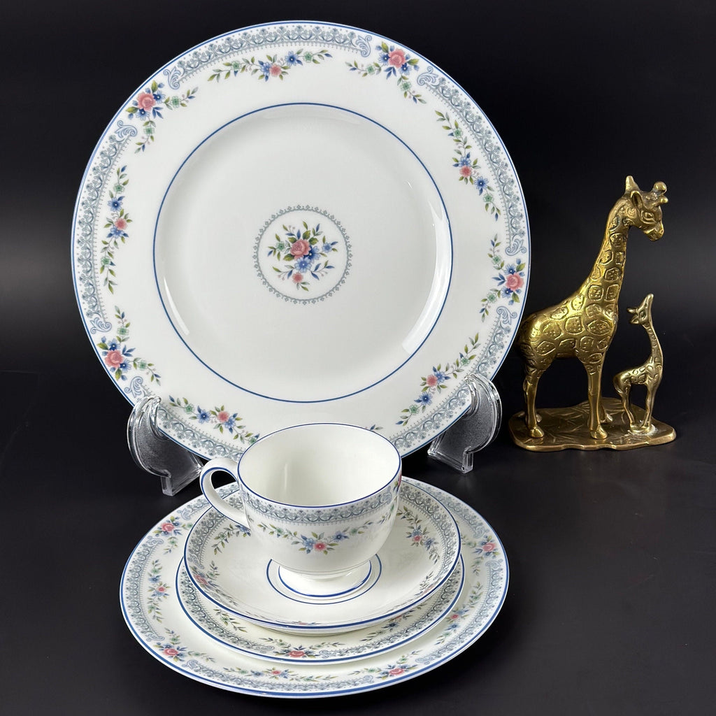 Wedgwood Rosedale Five Piece Place Setting