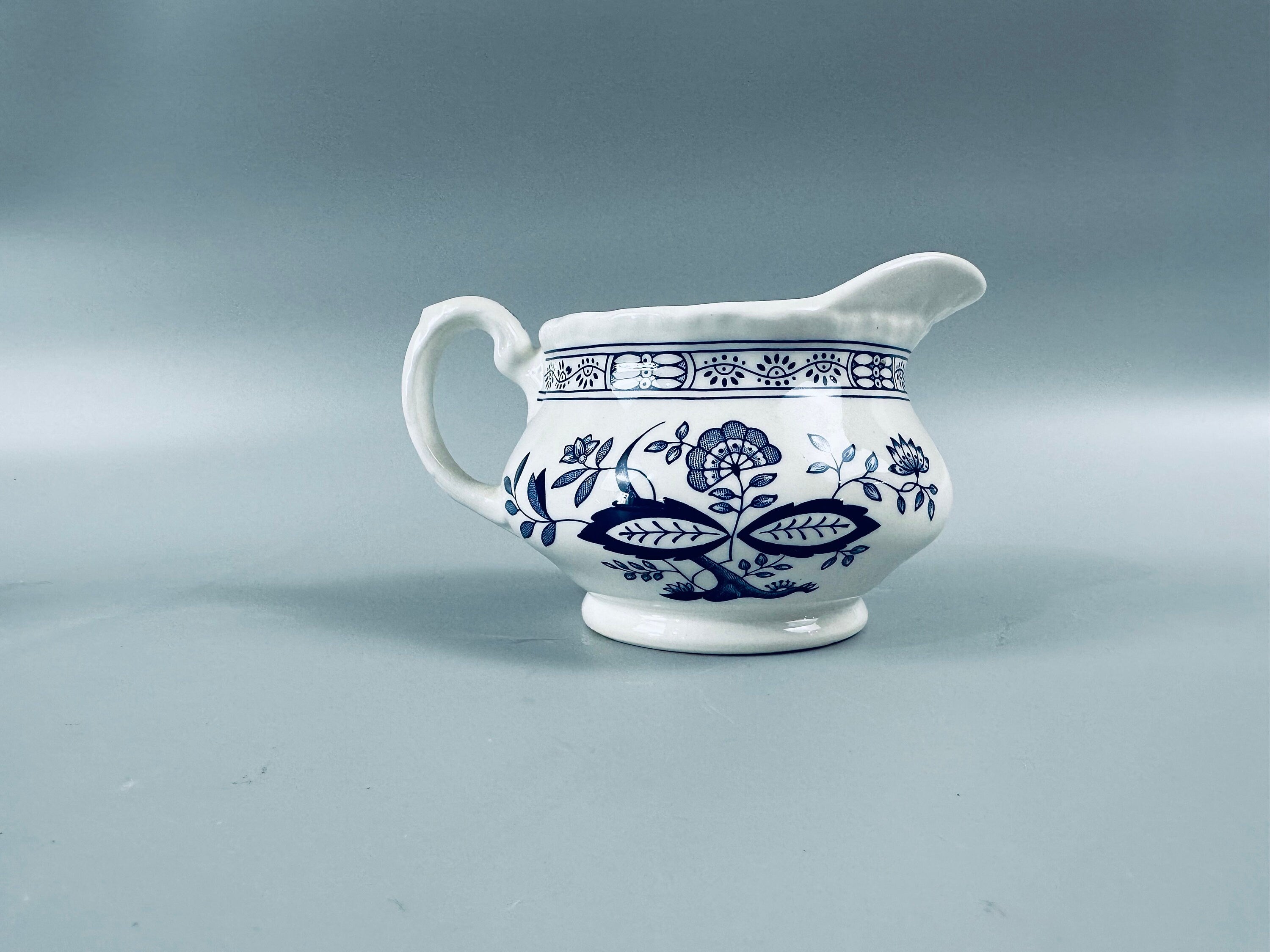 Wedgwood Blue Heritage Hostess Set