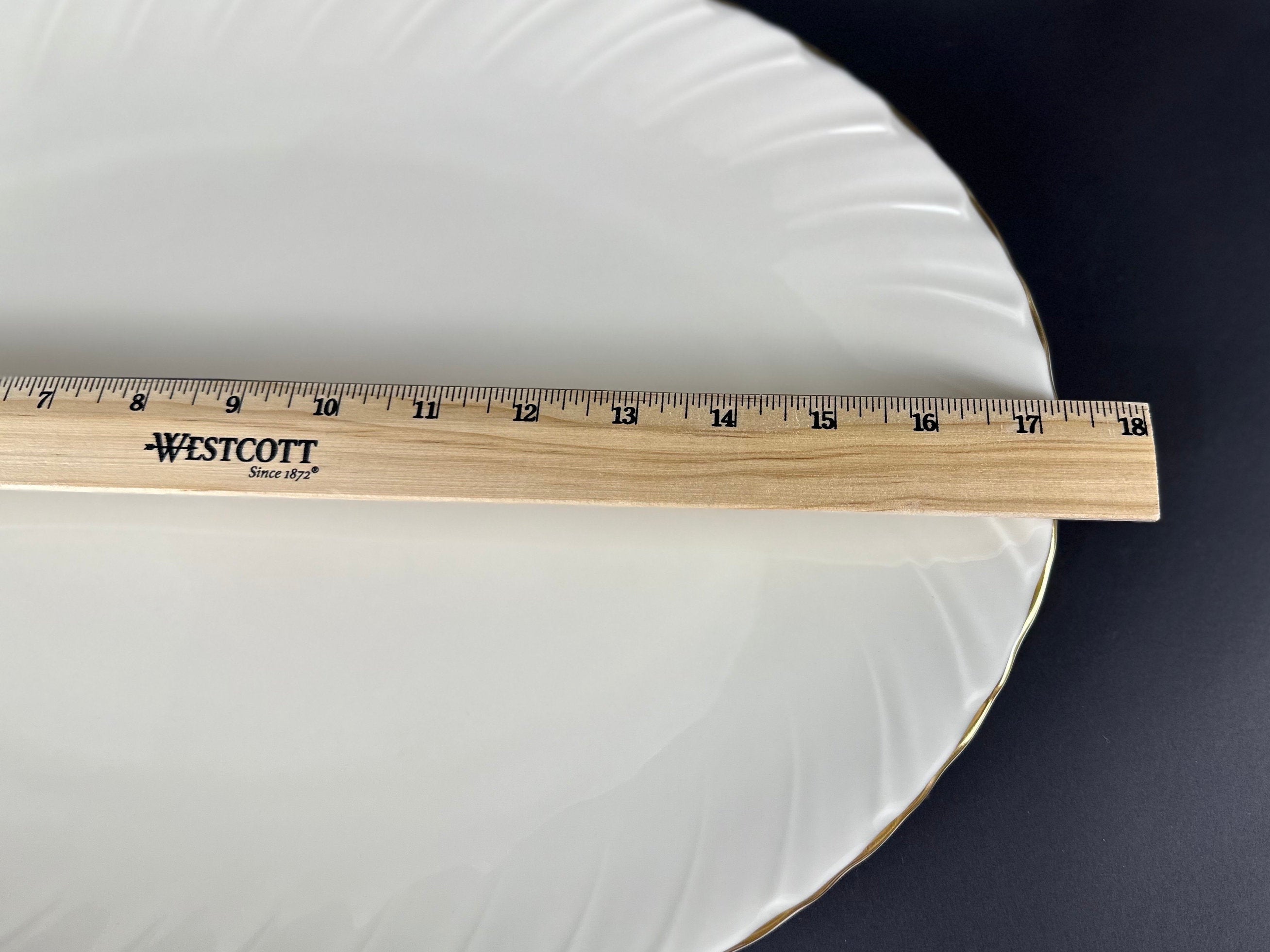 17 1/4 Inch Lenox Laurent Platter