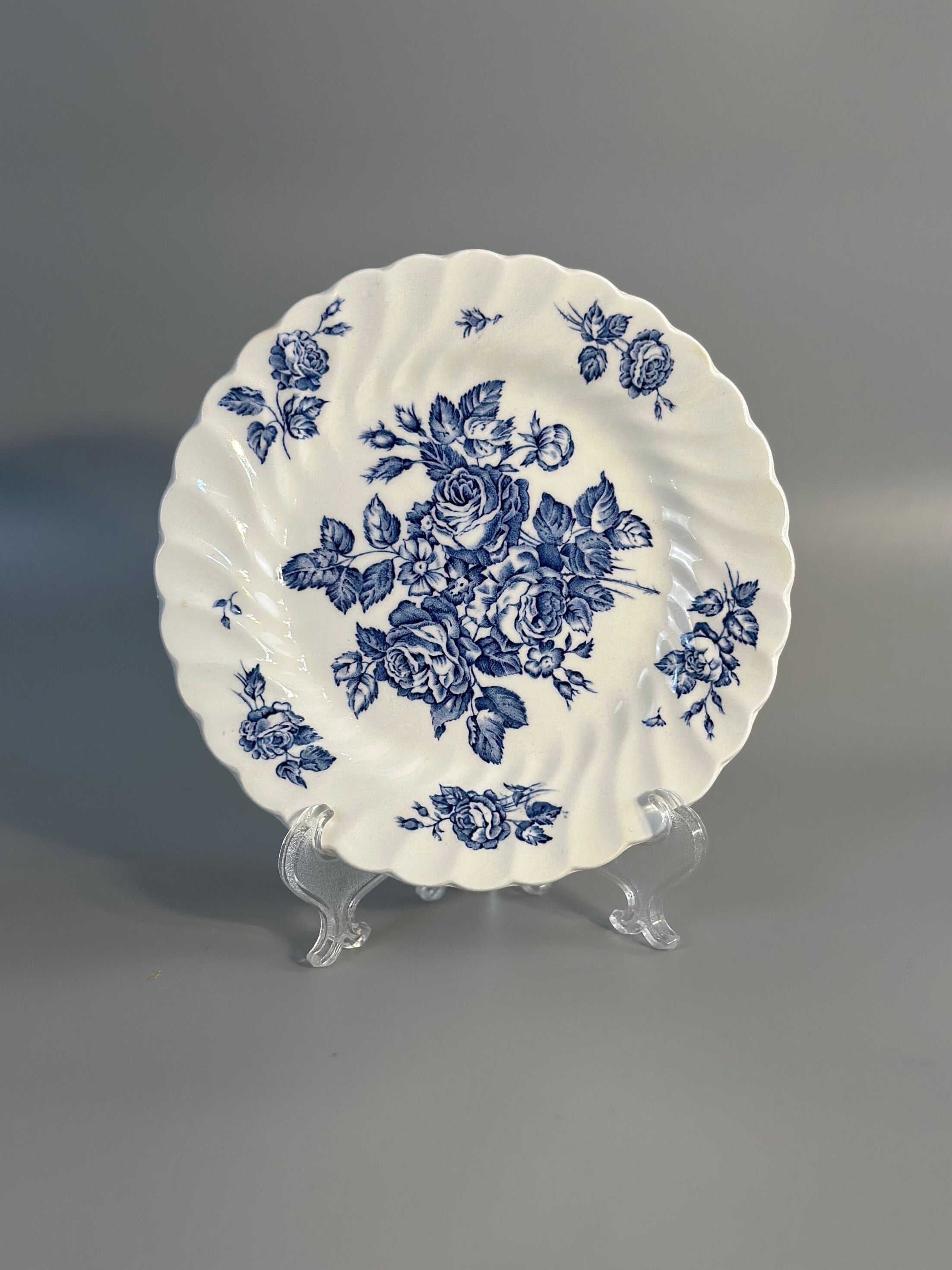 2 Johnson Brothers Devon Sprays Bread Plates