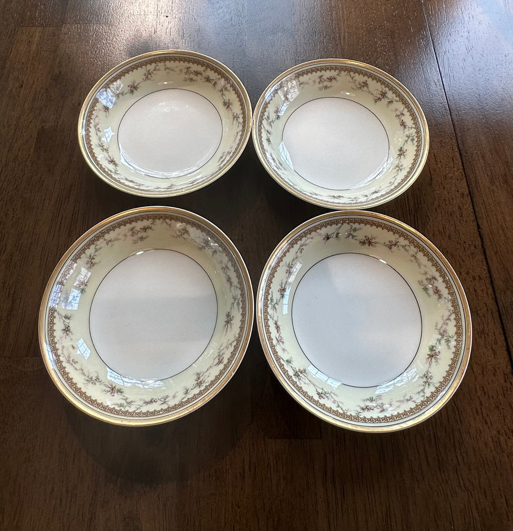 4 Haviland Limoges Yale Fruit Bowls