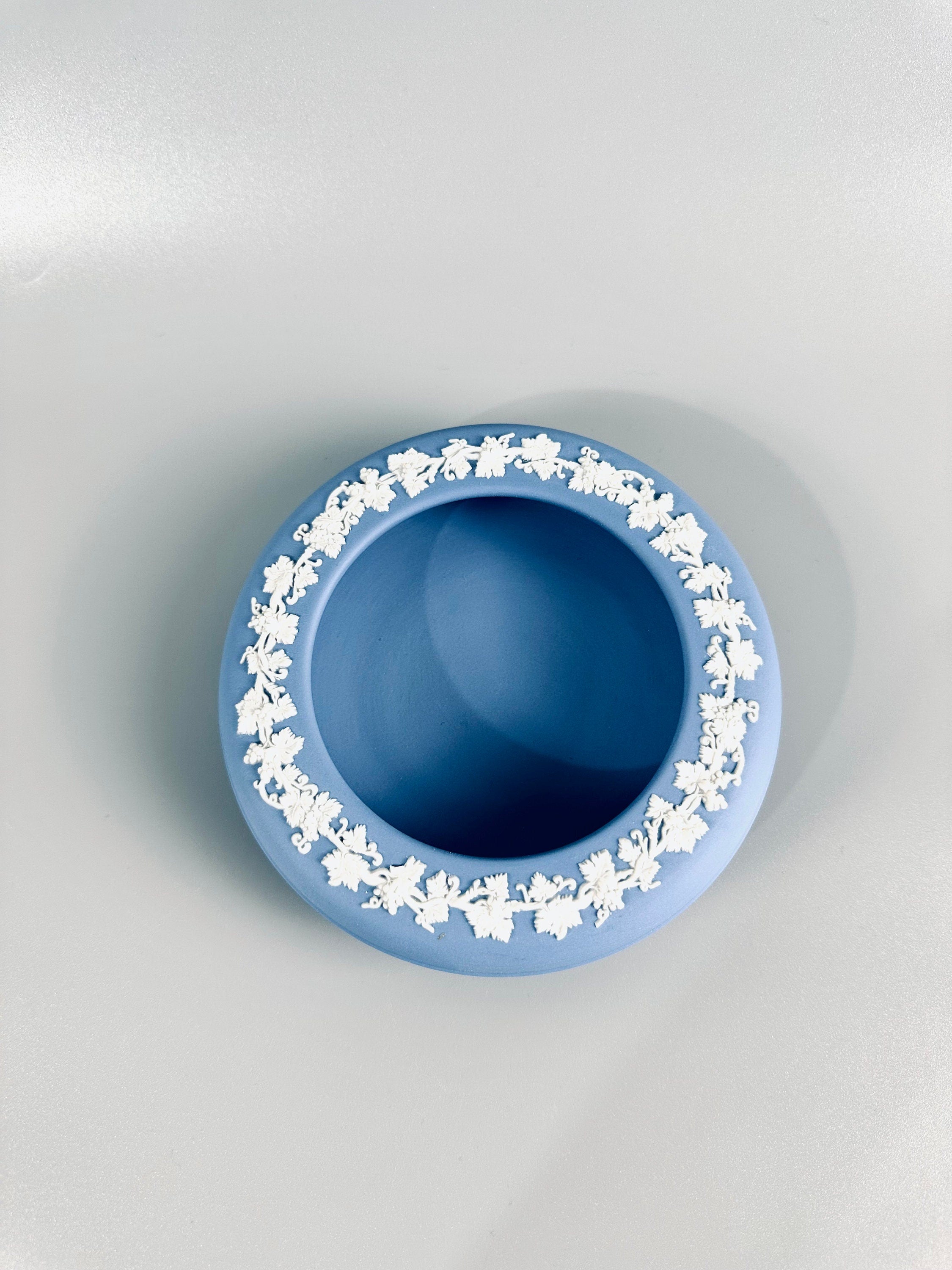 Wedgwood Jasperware Inward Bowl 1961