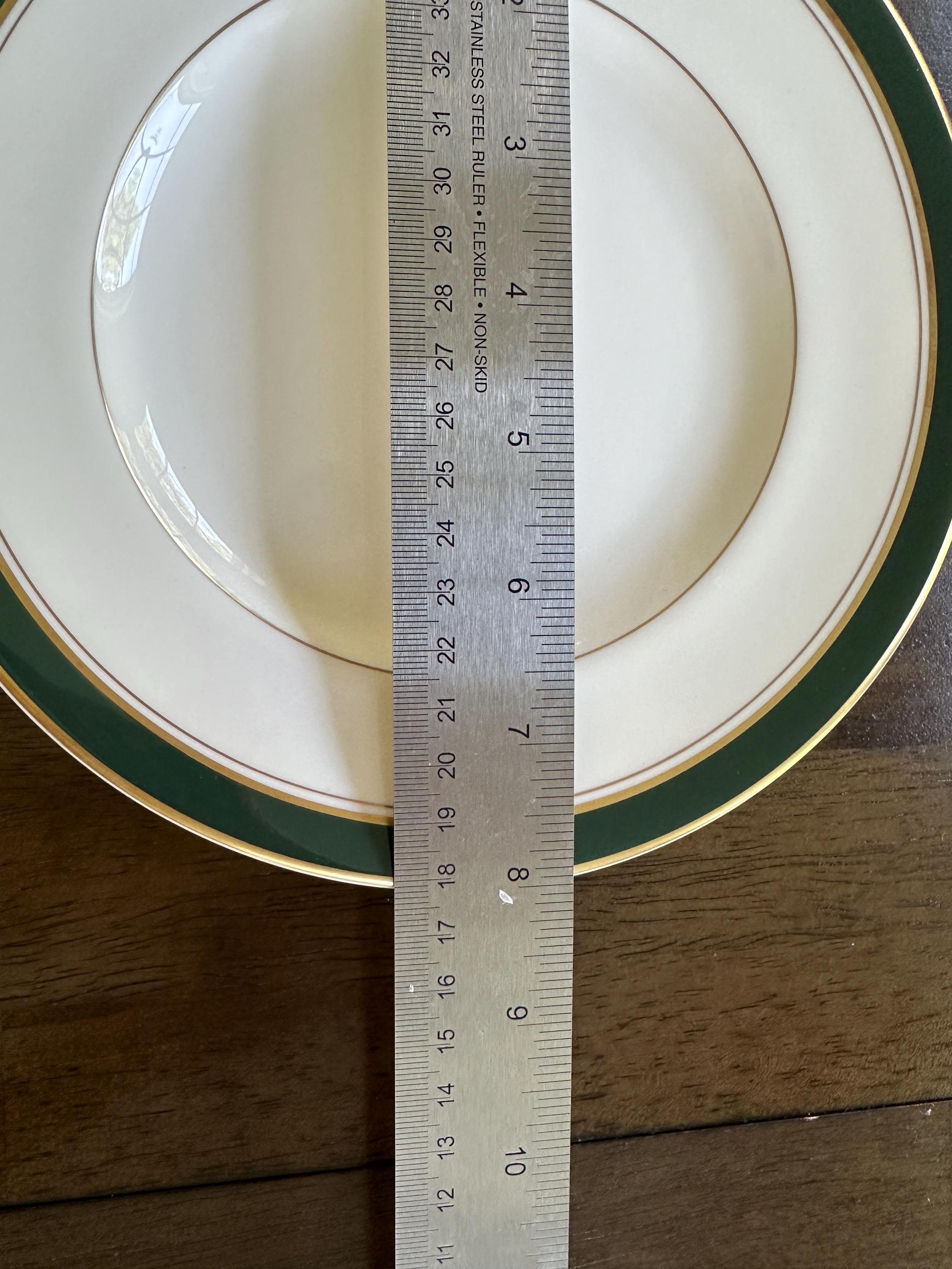 4 Royal Worcester Cavendish Leather Green Salad Plates