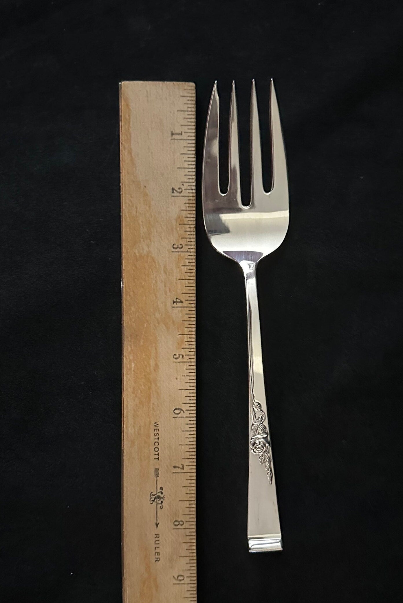 Reed and Barton Classic Rose Serving Fork
