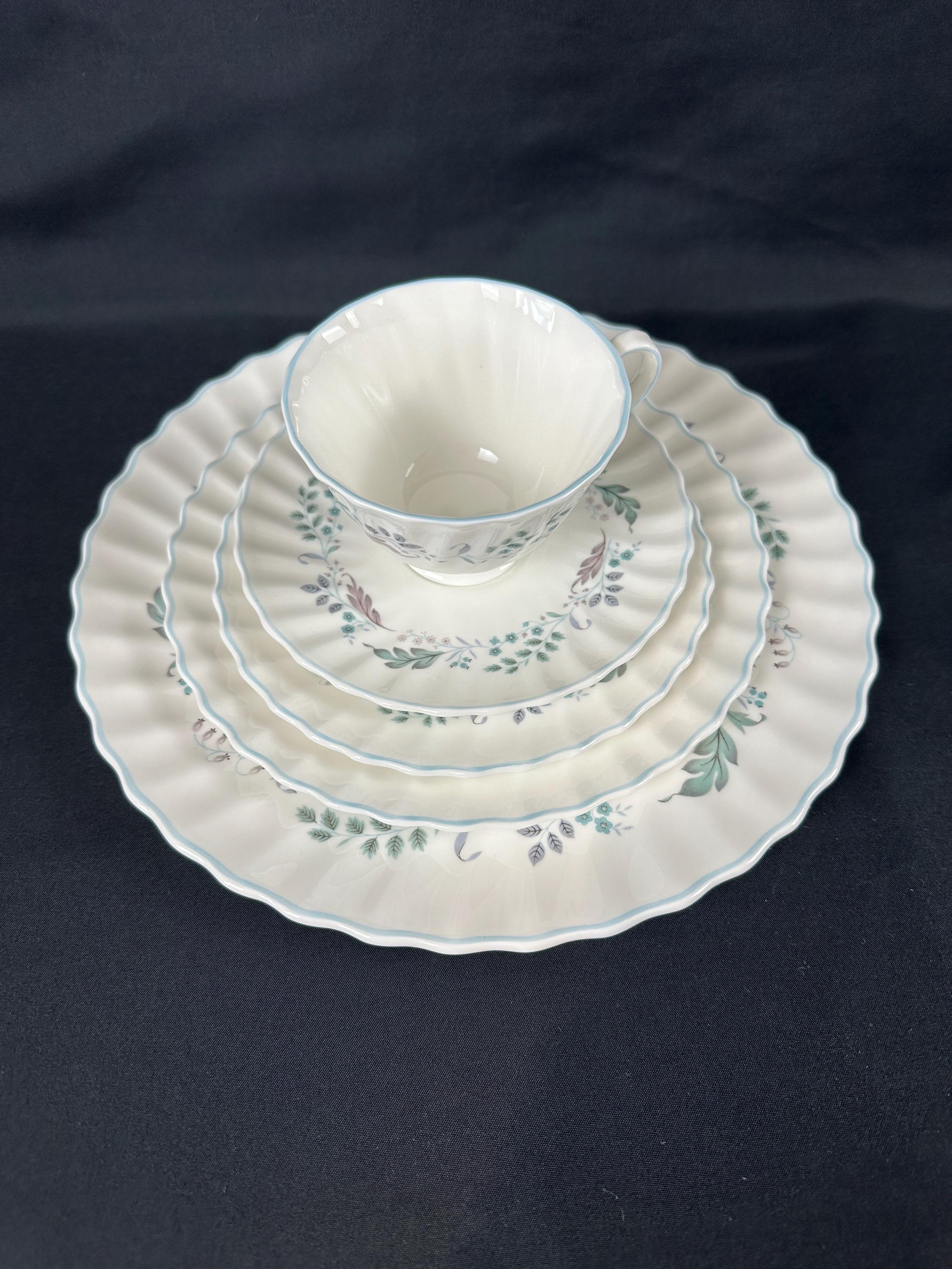 4 Place Settings of Royal Doulton Glen Auldyn