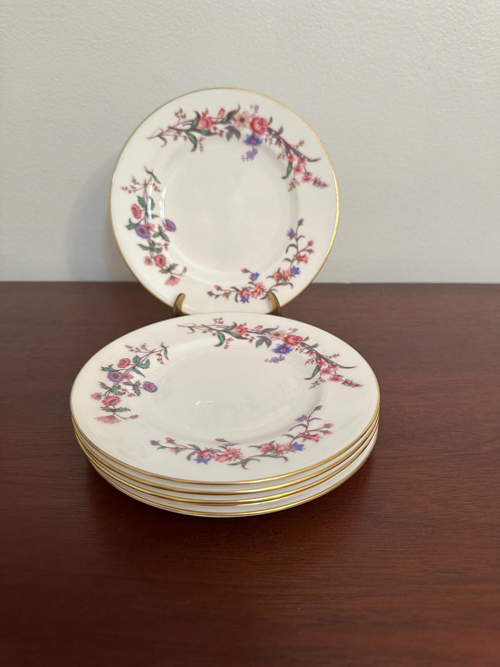 4 Wedgwood Devon Sprays Dinner Plates