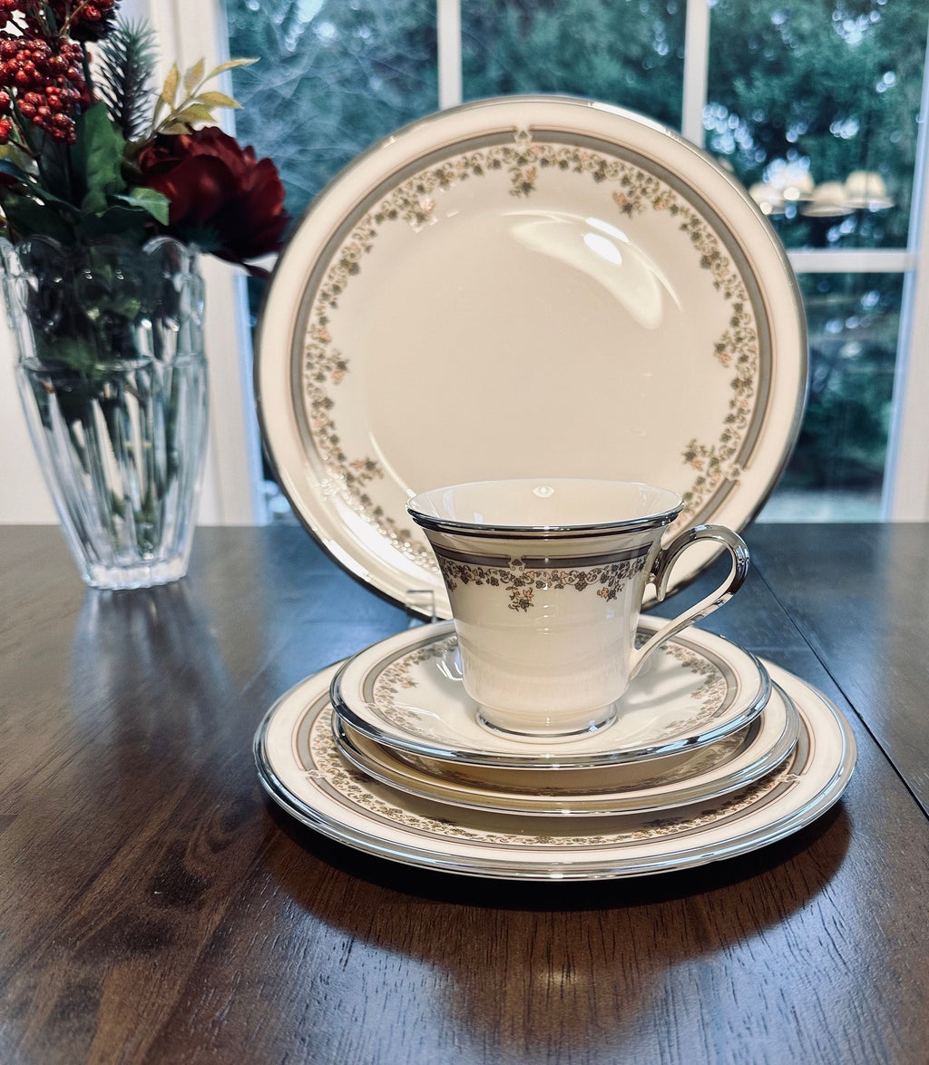 Vintage Lenox Lace Point China: 5-Piece Place Setting