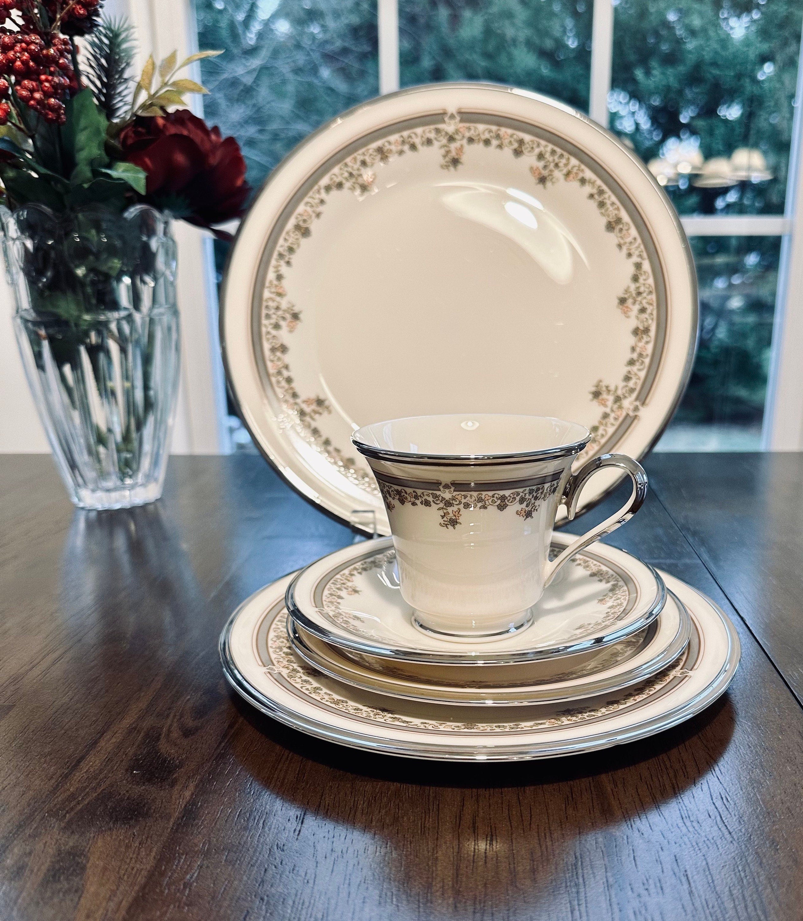 Vintage Lenox Lace Point China: 5-Piece Place Setting