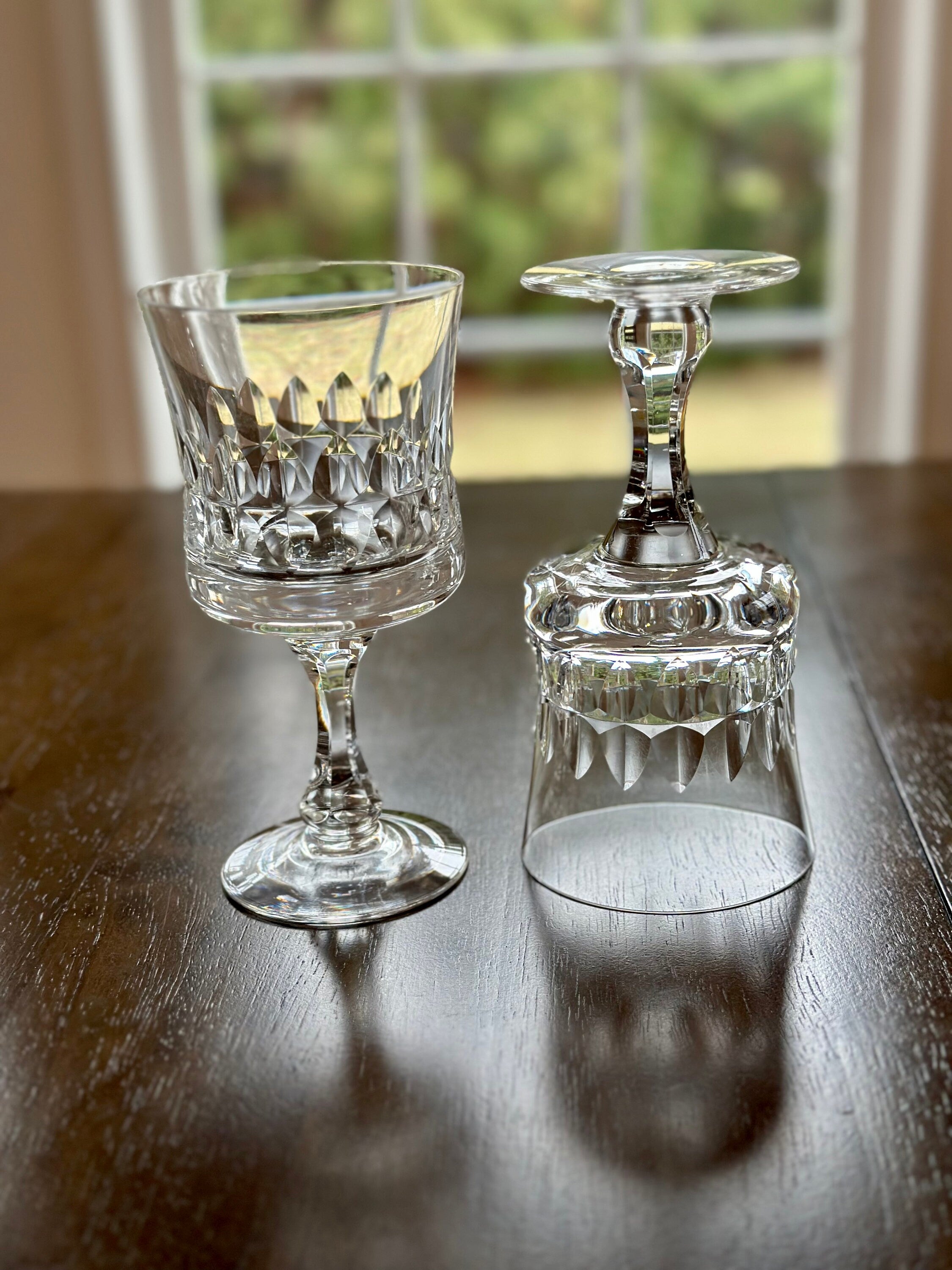 2 Kosta Boda Prince Wine Glasses
