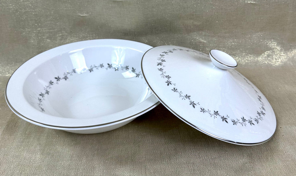 Royal Doulton Cadence Covered Round Serving Bowl