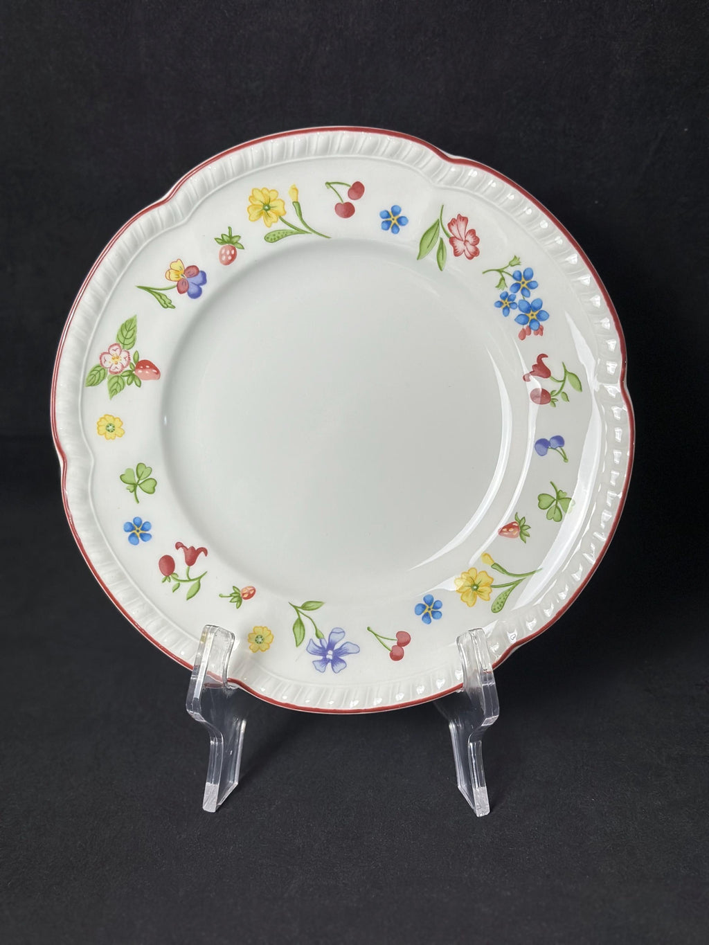 6 Johnson Brothers Fleurette Salad Plates