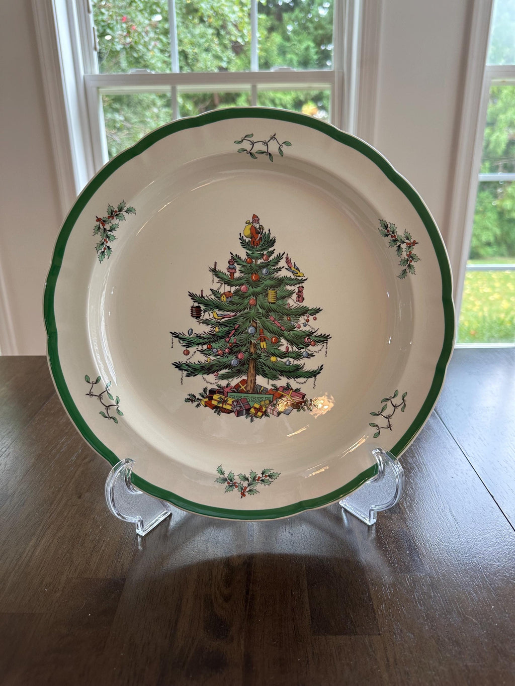 Spode Christmas Tree Round Platter Scalloped Chop Plate