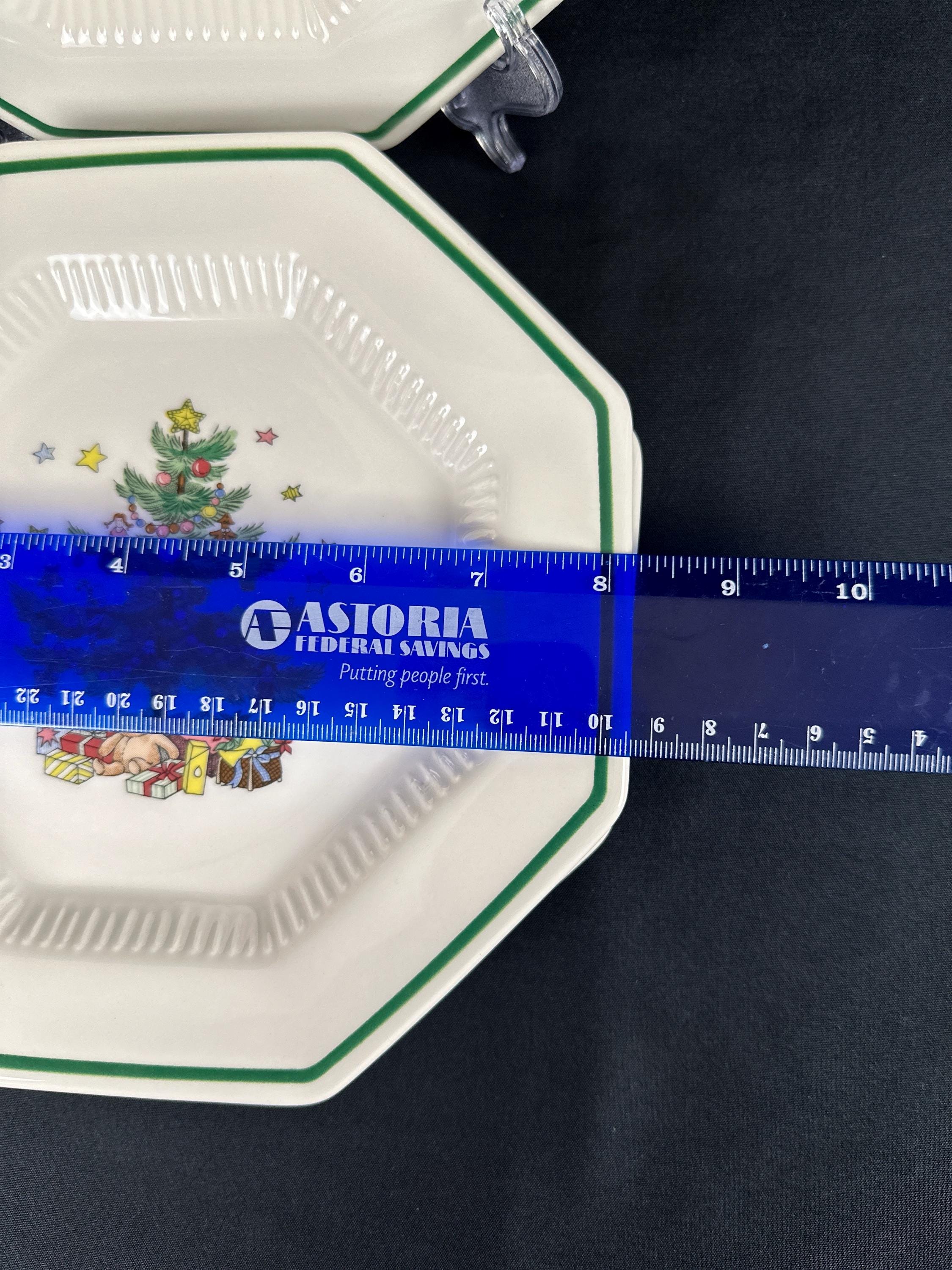 4 Nikko Christmastime Salad/Dessert Plates