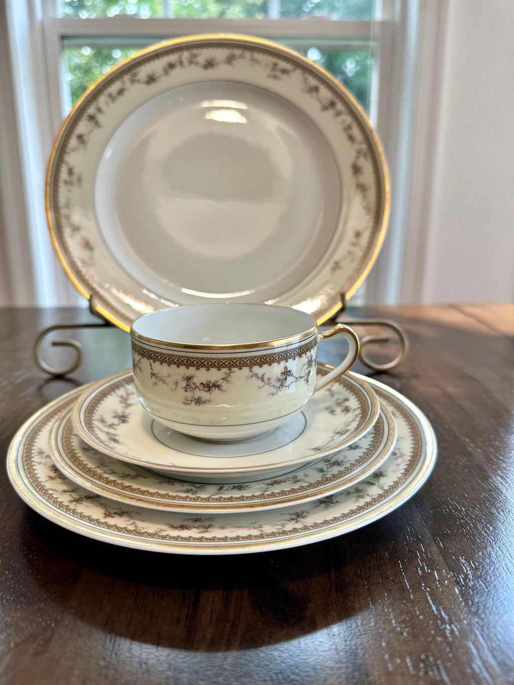 Haviland Limoges Yale 5 Piece Place Settings