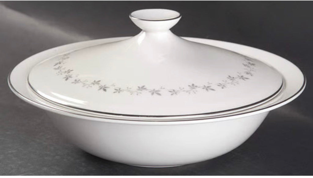 Royal Doulton Cadence Covered Round Serving Bowl