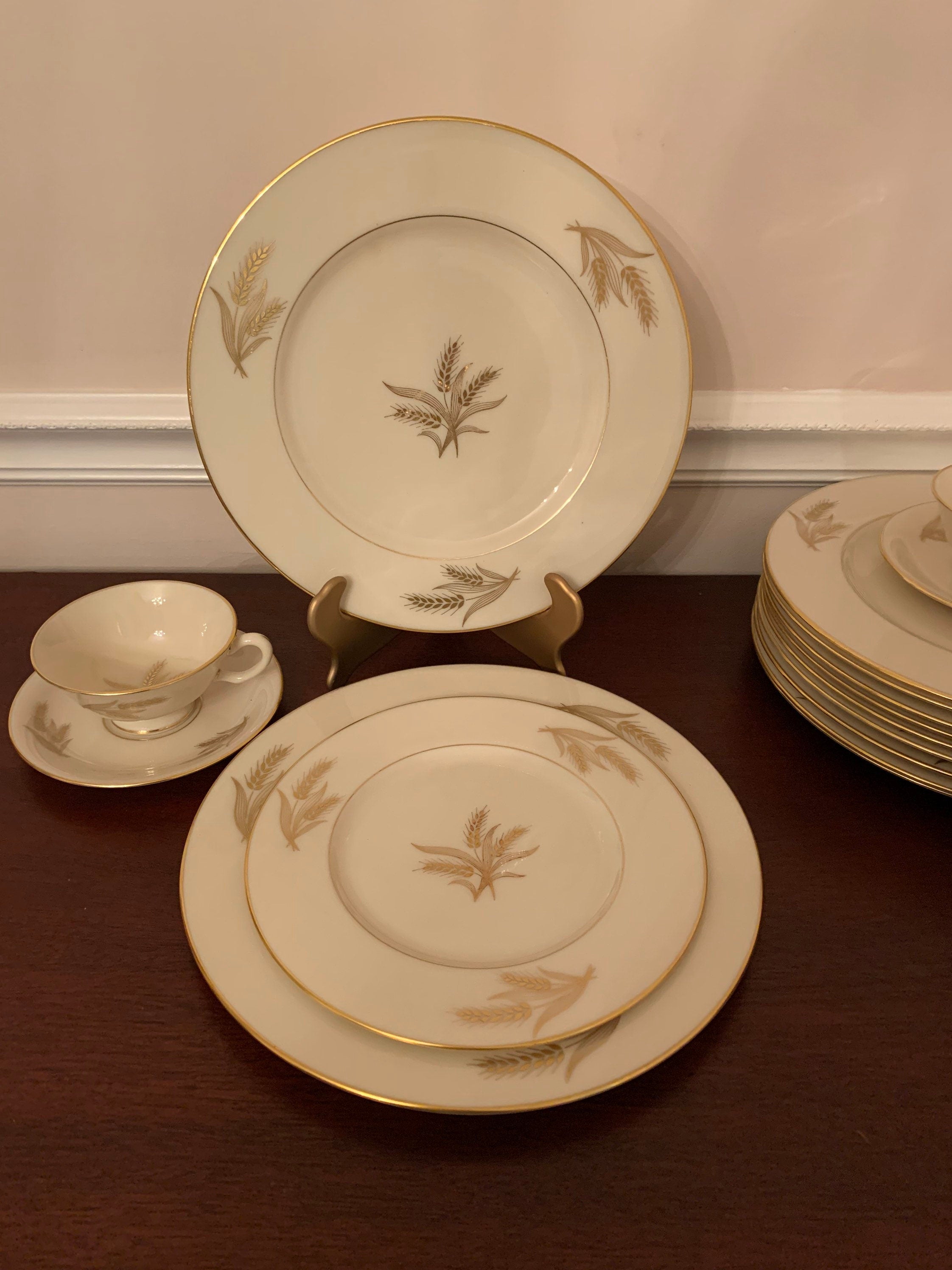 4 Lenox Harvest Teacups and Saucers
