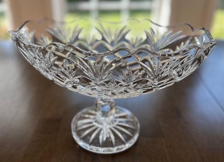 Waterford Irish Treasures Footed Oval Bowl Signed by Master Artist