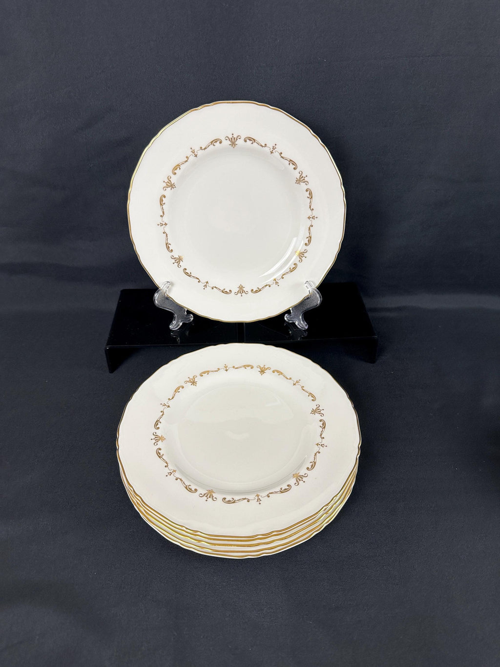 6 Royal Worcester Gold Chantilly Salad Dessert Plates