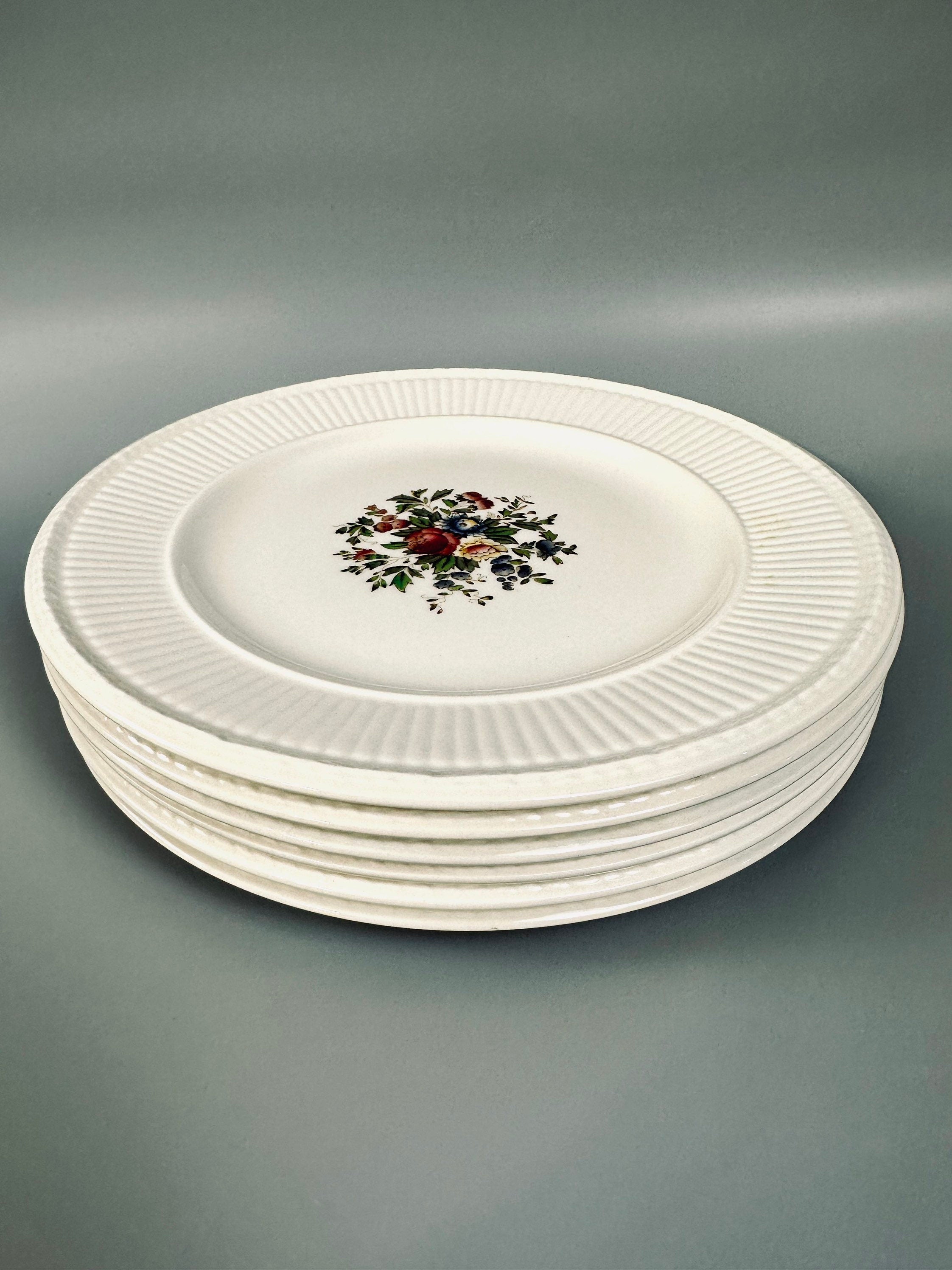 6 Wedgwood Conway Salad Plates