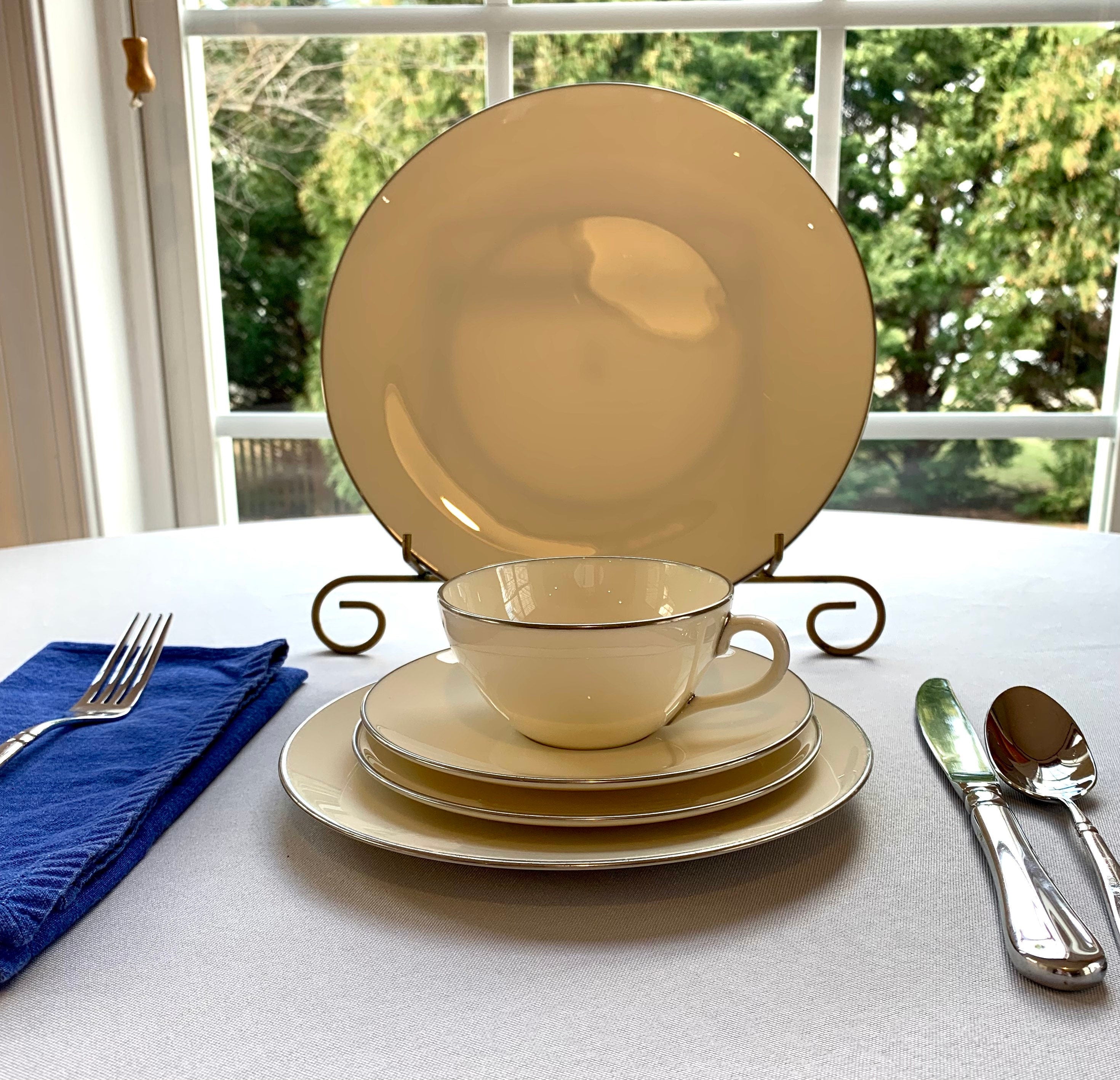 Lenox Olympia Platinum 5 Piece Place Settings