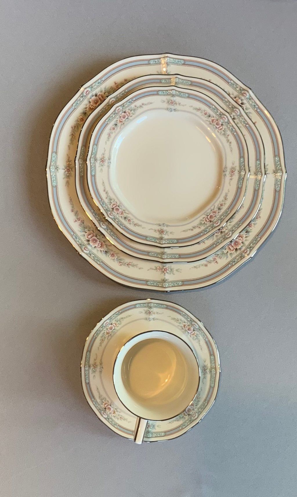 Noritake Rothschild 8 Place Settings