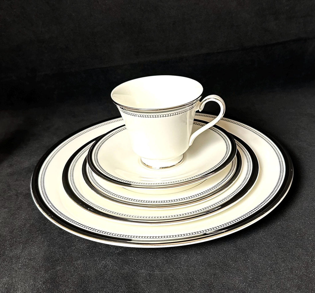 Royal Doulton Sarabande 5 Piece Place Settings
