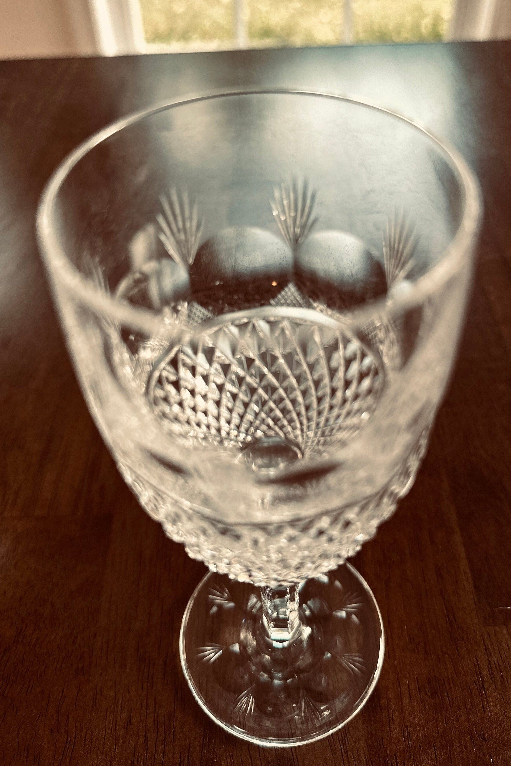 2 Tiffany Gilbert Crystal Champagne Flutes