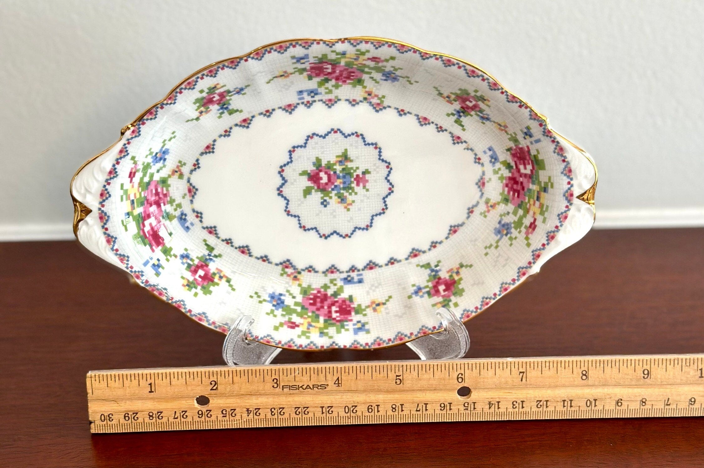 Royal Albert Petite Point Relish Dish