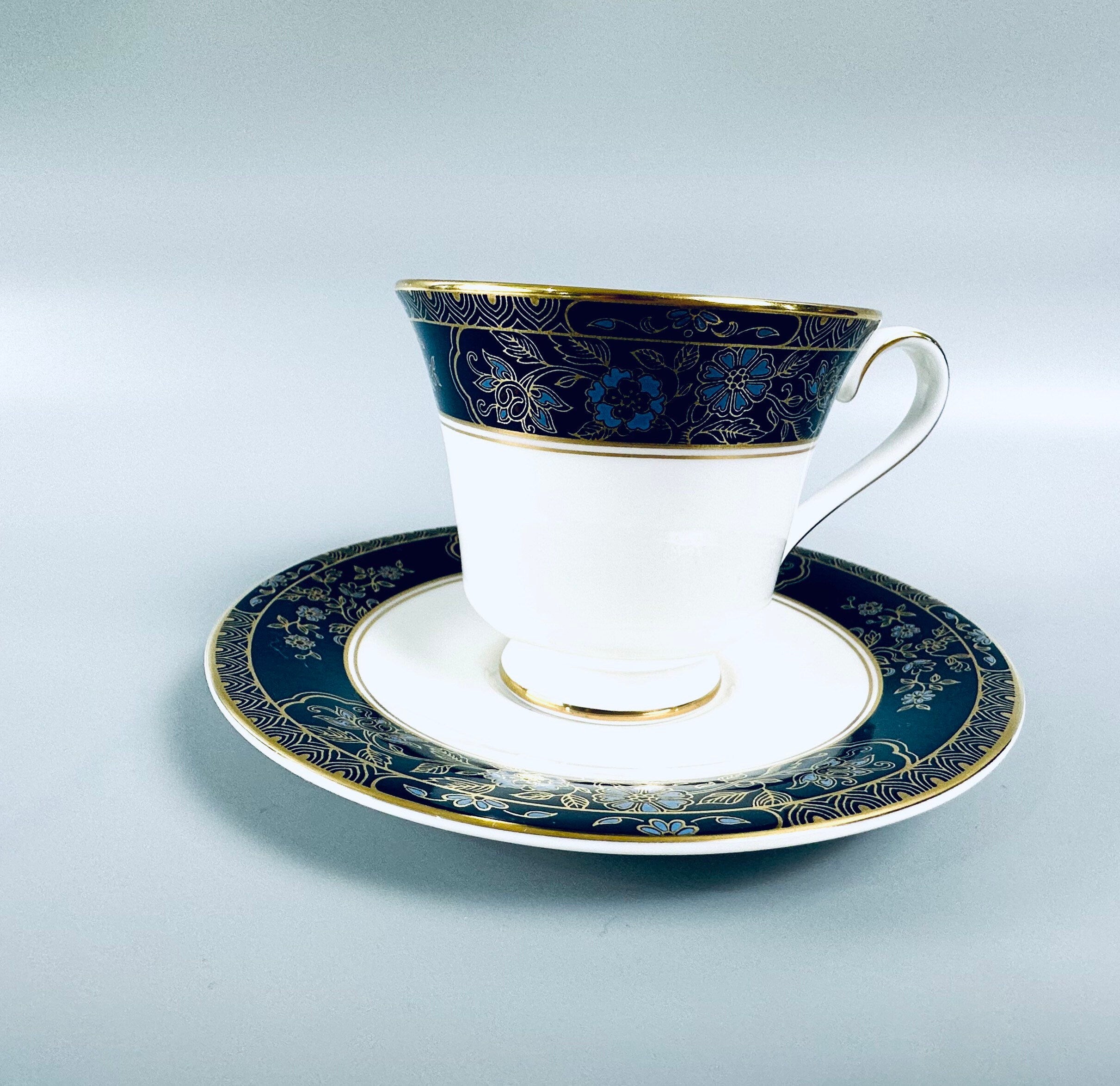 Royal Doulton Carlyle 5 Piece Place Setting