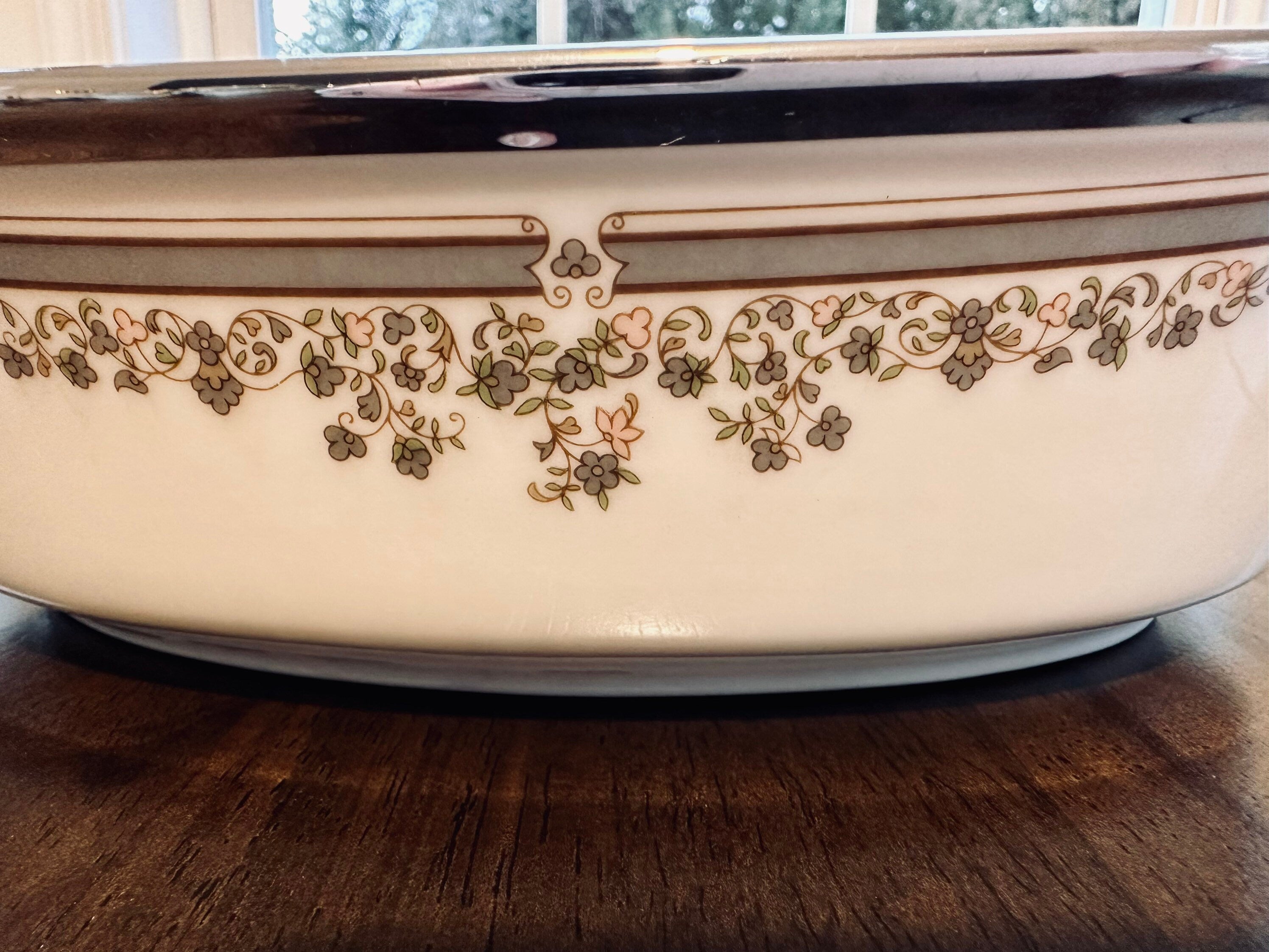 Lenox Lace Point Large Oval Serving Bowl