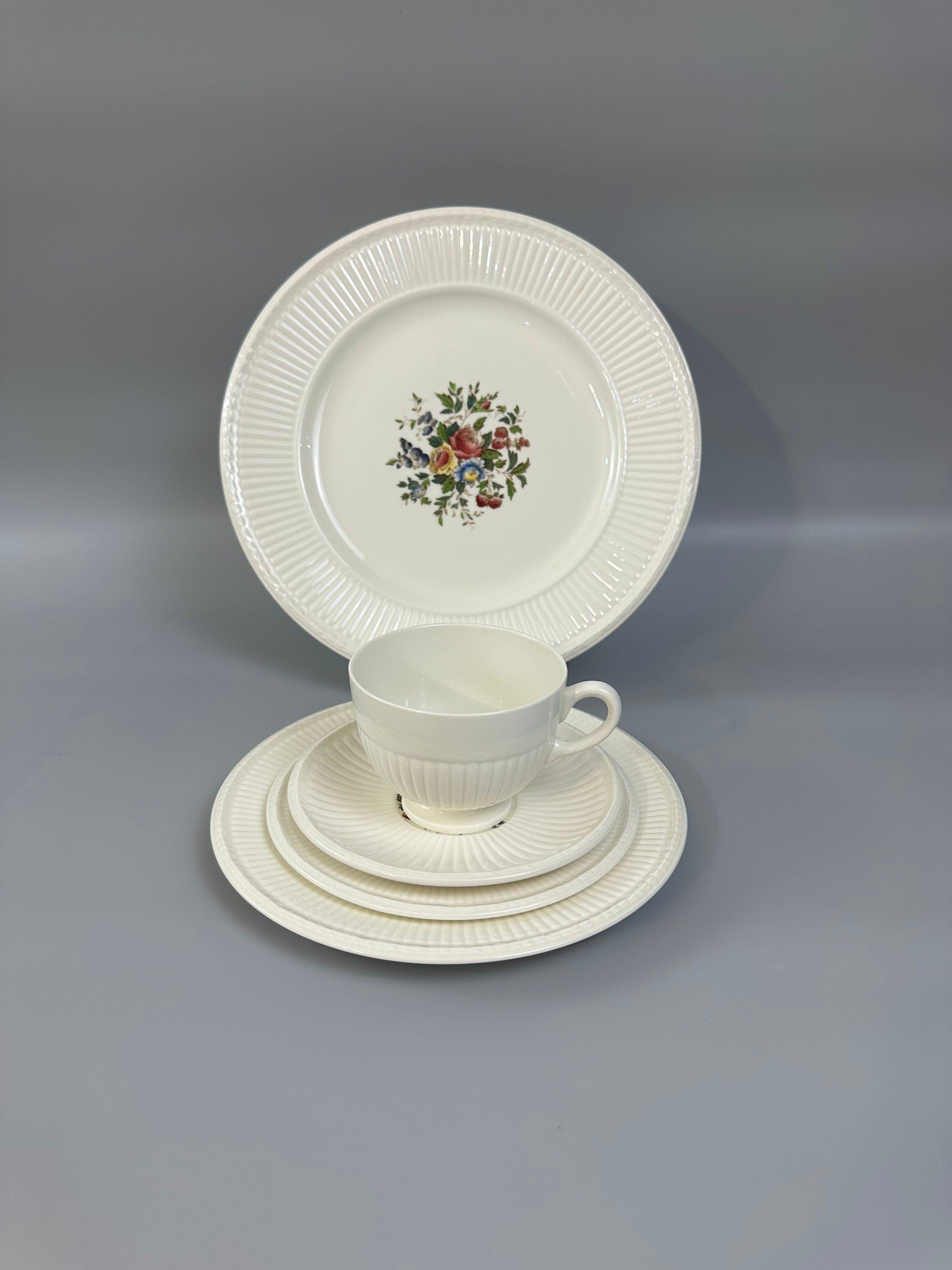 Wedgwood Conway Place Setting