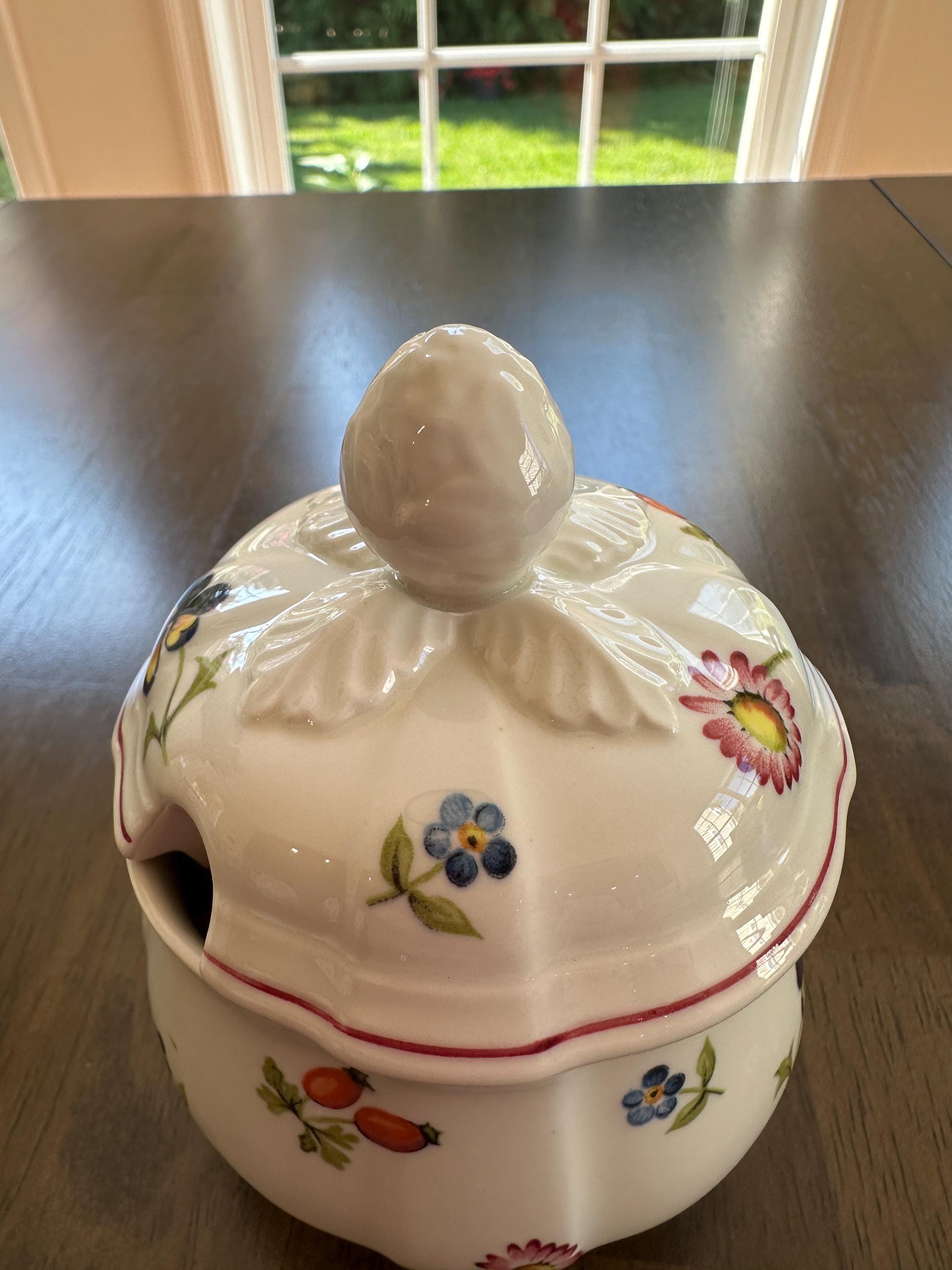 Villeroy and Boch Petite Fleur Sugar Bowl