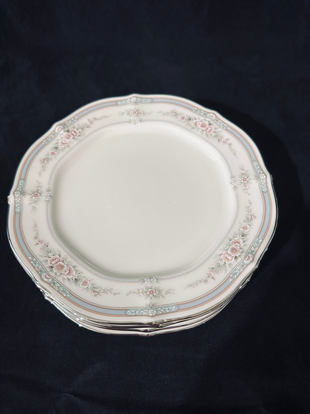 4 Noritake Rothschild Salad Plates