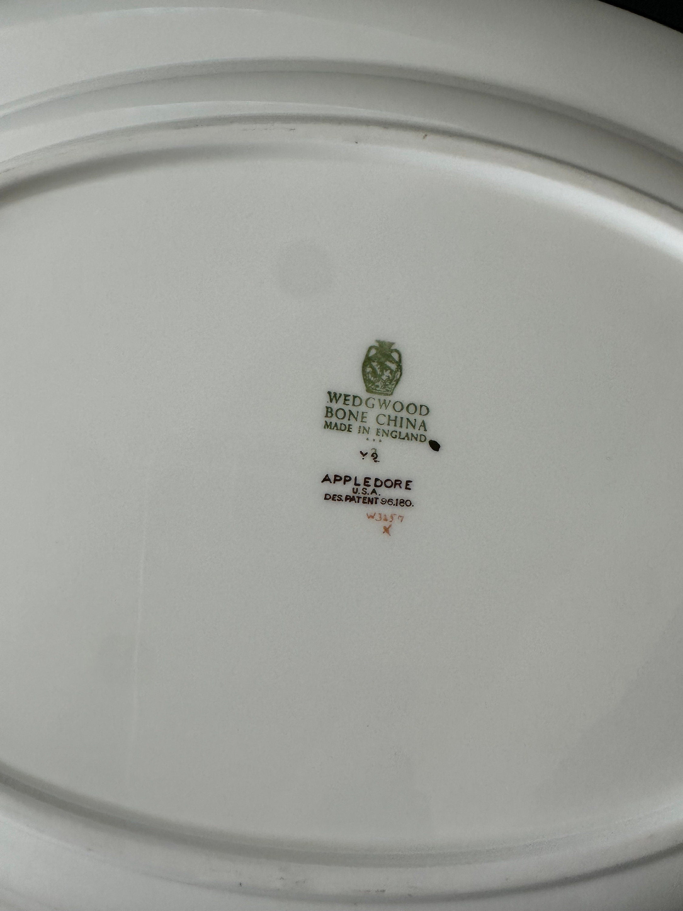 Wedgwood Appledore Gravy Boat with Underplate/Relish Dish