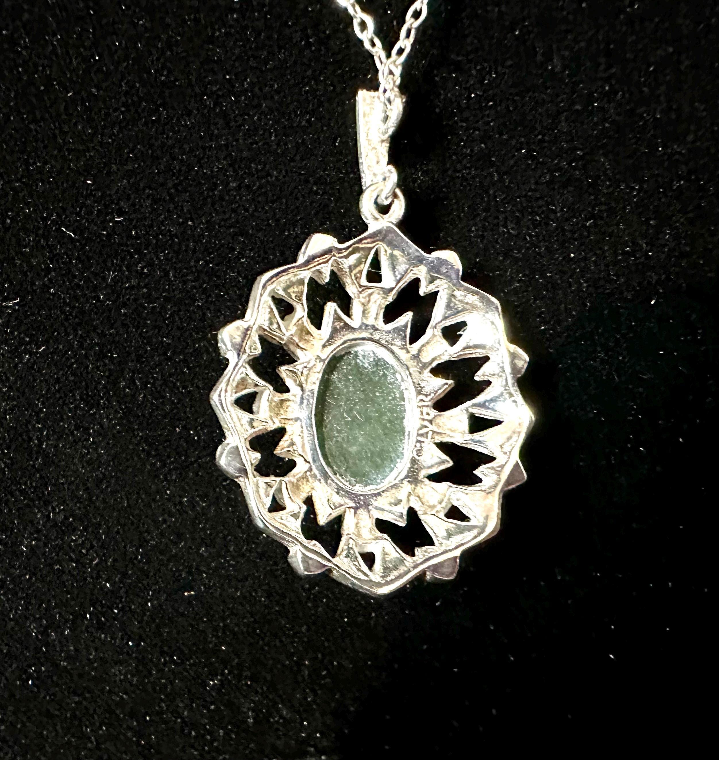 Vintage Sterling Silver and Green Carbachon Pendant Neclace