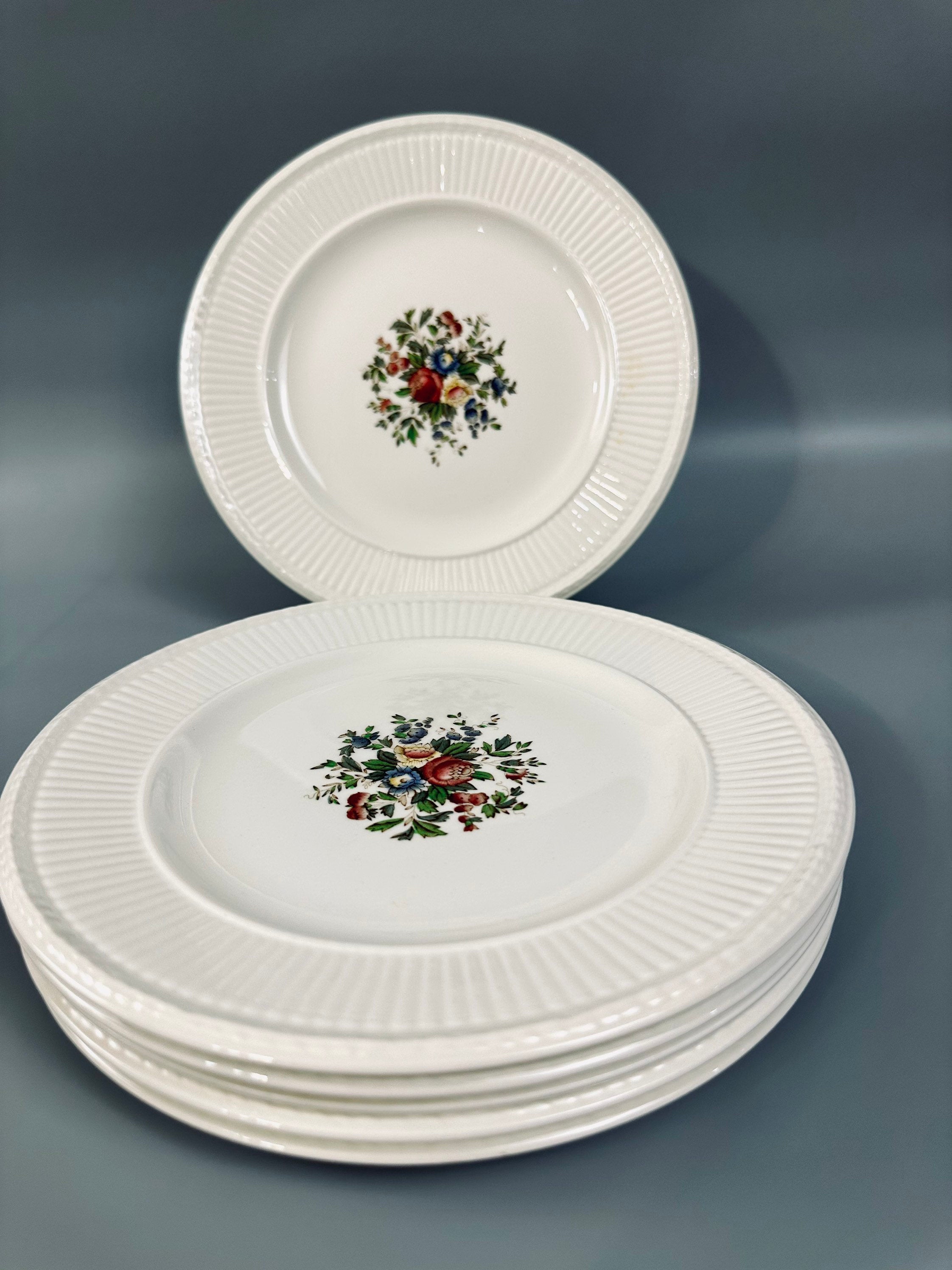 6 Wedgwood Conway Salad Plates