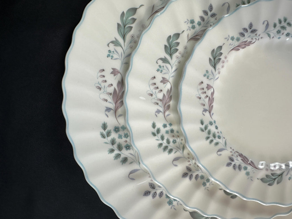 4 Place Settings of Royal Doulton Glen Auldyn