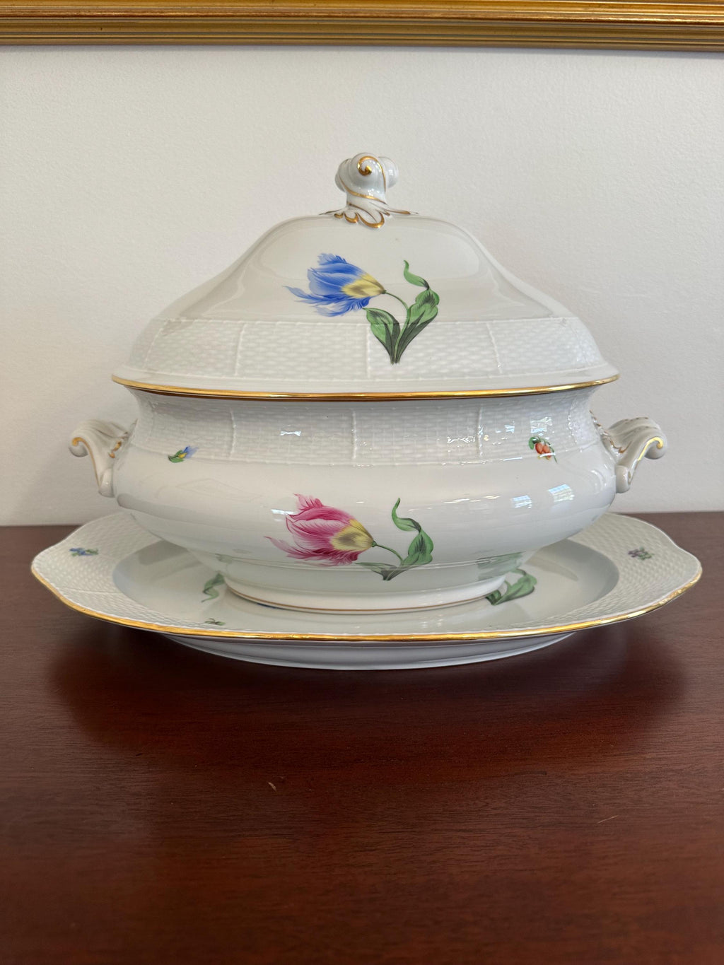 Herend Kitty Tureen With Underplate