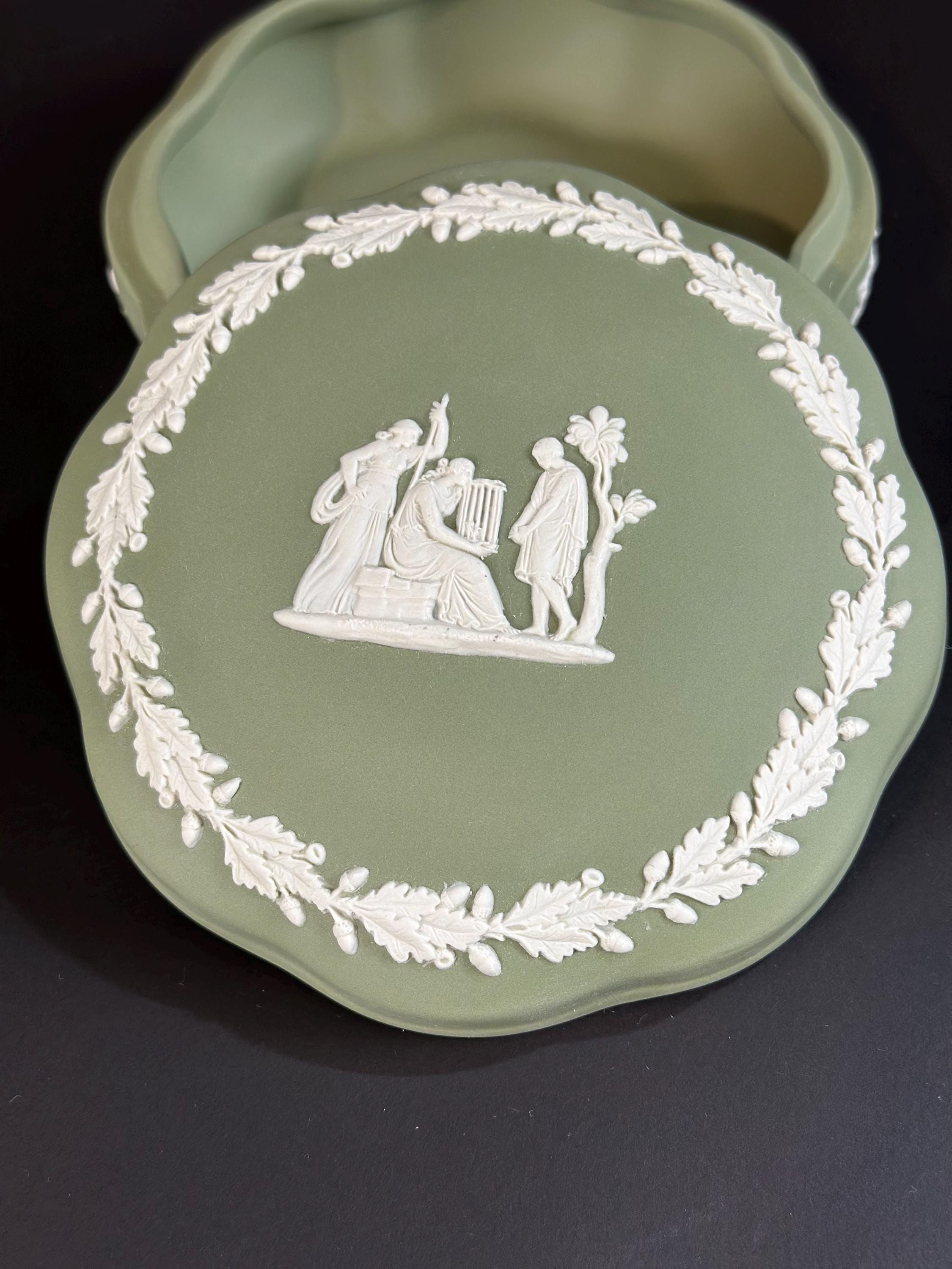 Wedgwood Jasperware Scalloped Candy Box